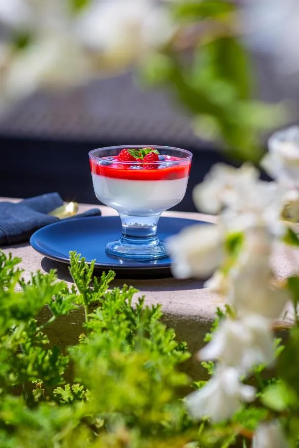 Postre en el jardín · Riad Tajania