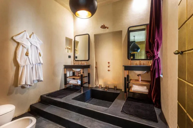 Suite Habiba, el baño · Riad Tajania
