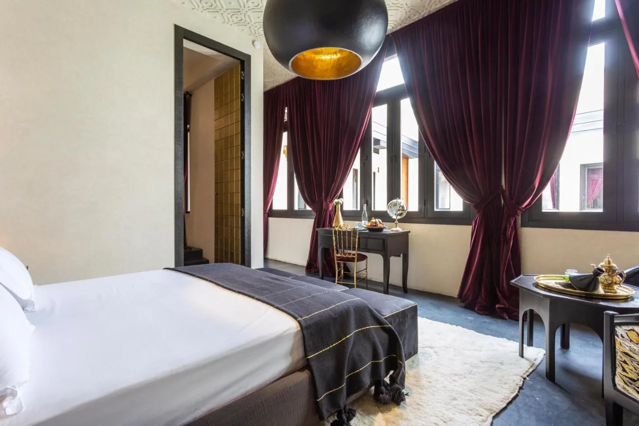 Suite Habiba, junto a las ventanas