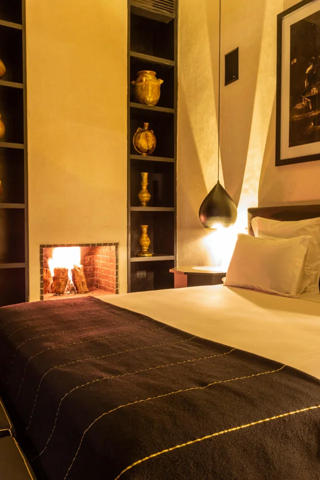 Suite Habiba, junto a la chimenea · Riad Tajania