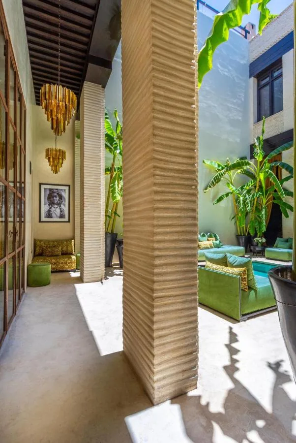 Luz entre las galerías · Riad Tajania