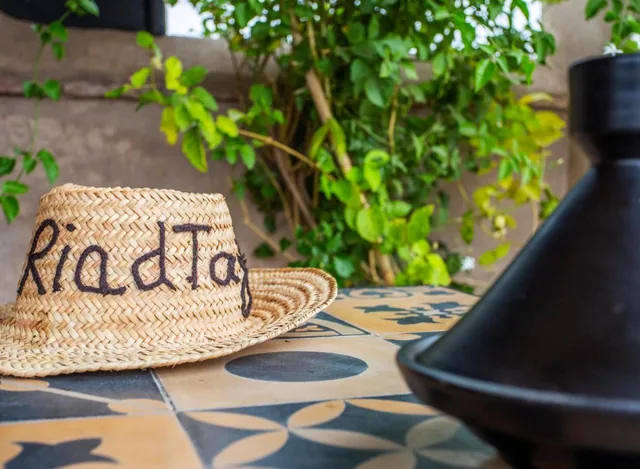 Tarde en la terraza · Riad Tajania